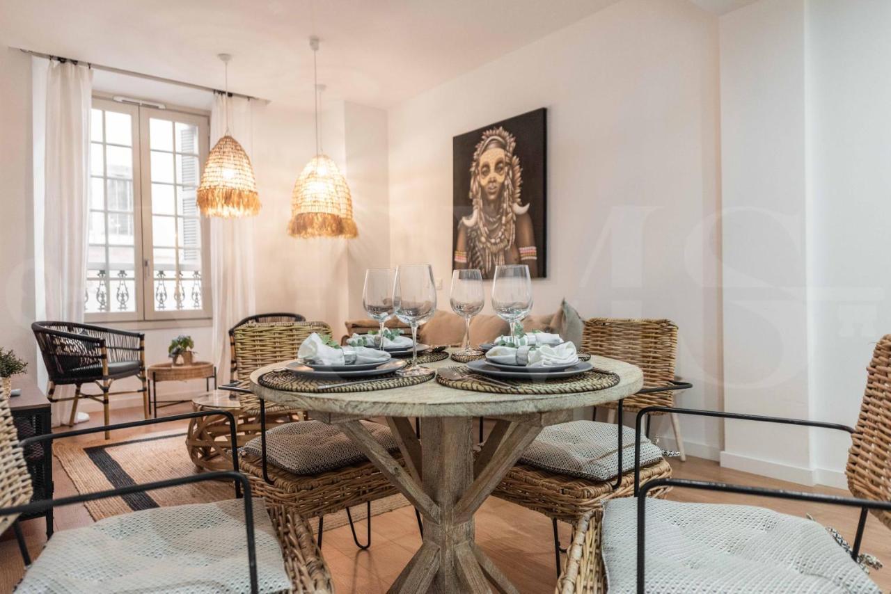 Lovely Boho Apartment With Parking - Historic Center By Rems Малага Екстериор снимка