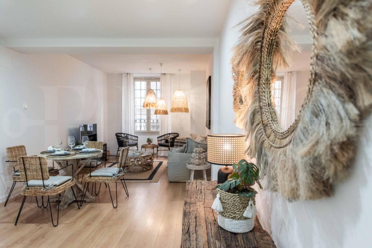 Lovely Boho Apartment With Parking - Historic Center By Rems Малага Екстериор снимка